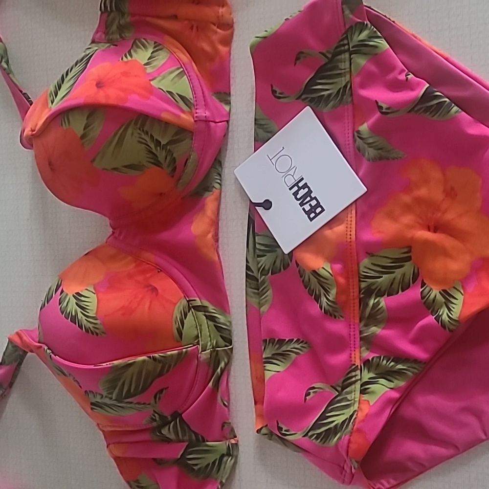 Bathing suit